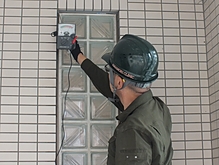 外壁
アルミサッシ枠
屋上　笠木